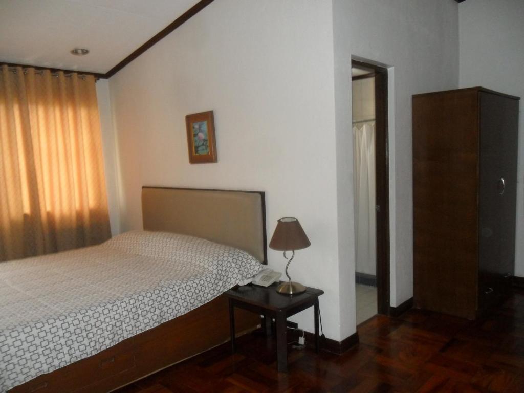 Tagaytay Econo Hotel Tagaytay City Номер фото