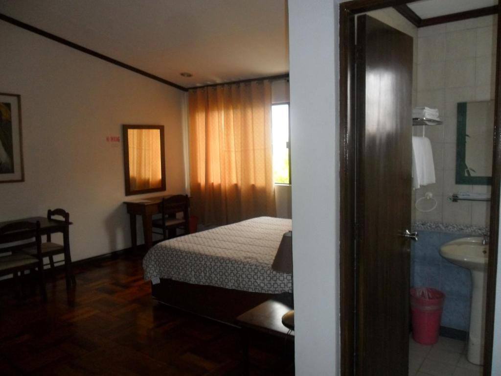 Tagaytay Econo Hotel Tagaytay City Номер фото