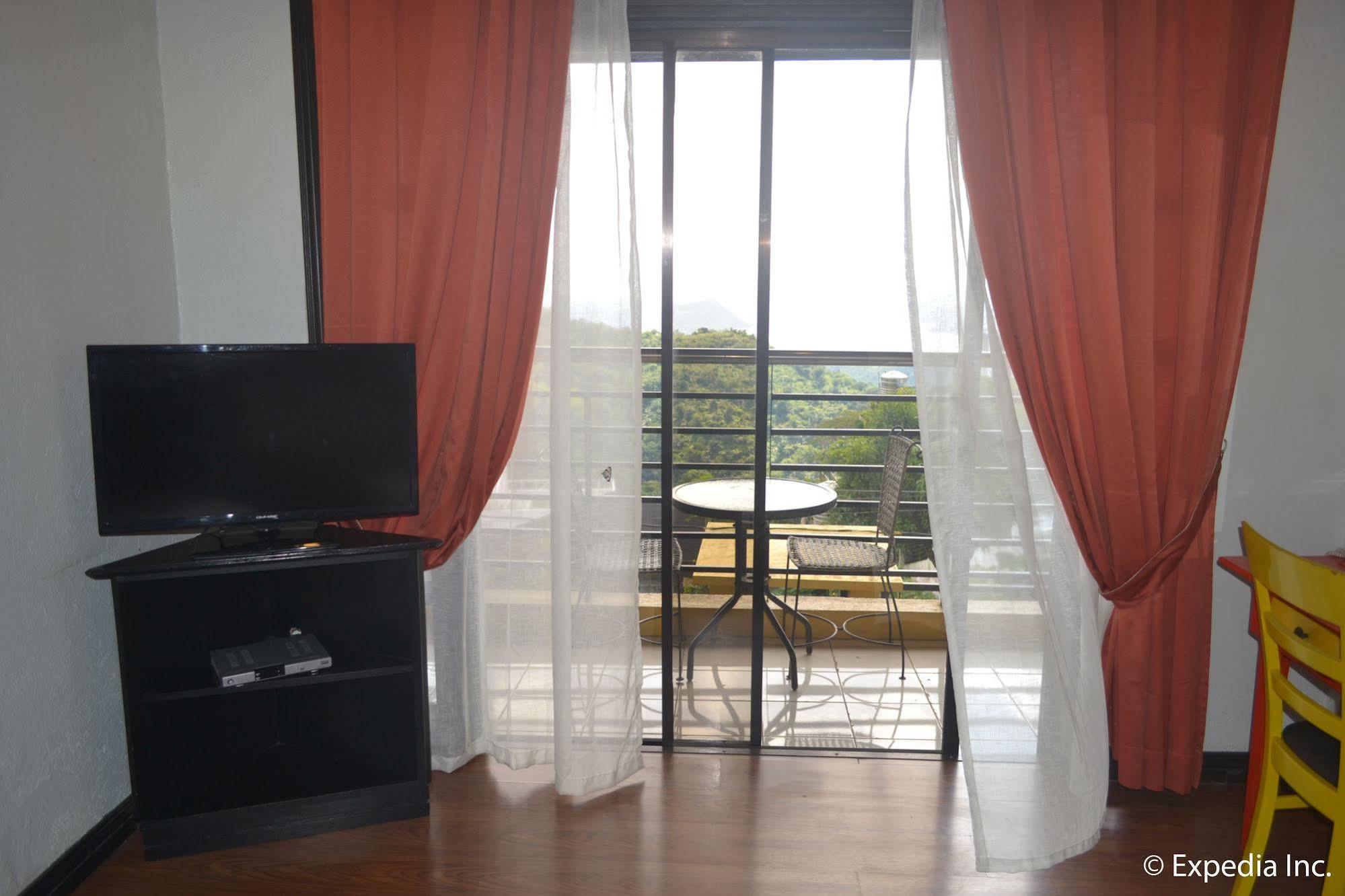 Tagaytay Econo Hotel Tagaytay City Екстер'єр фото