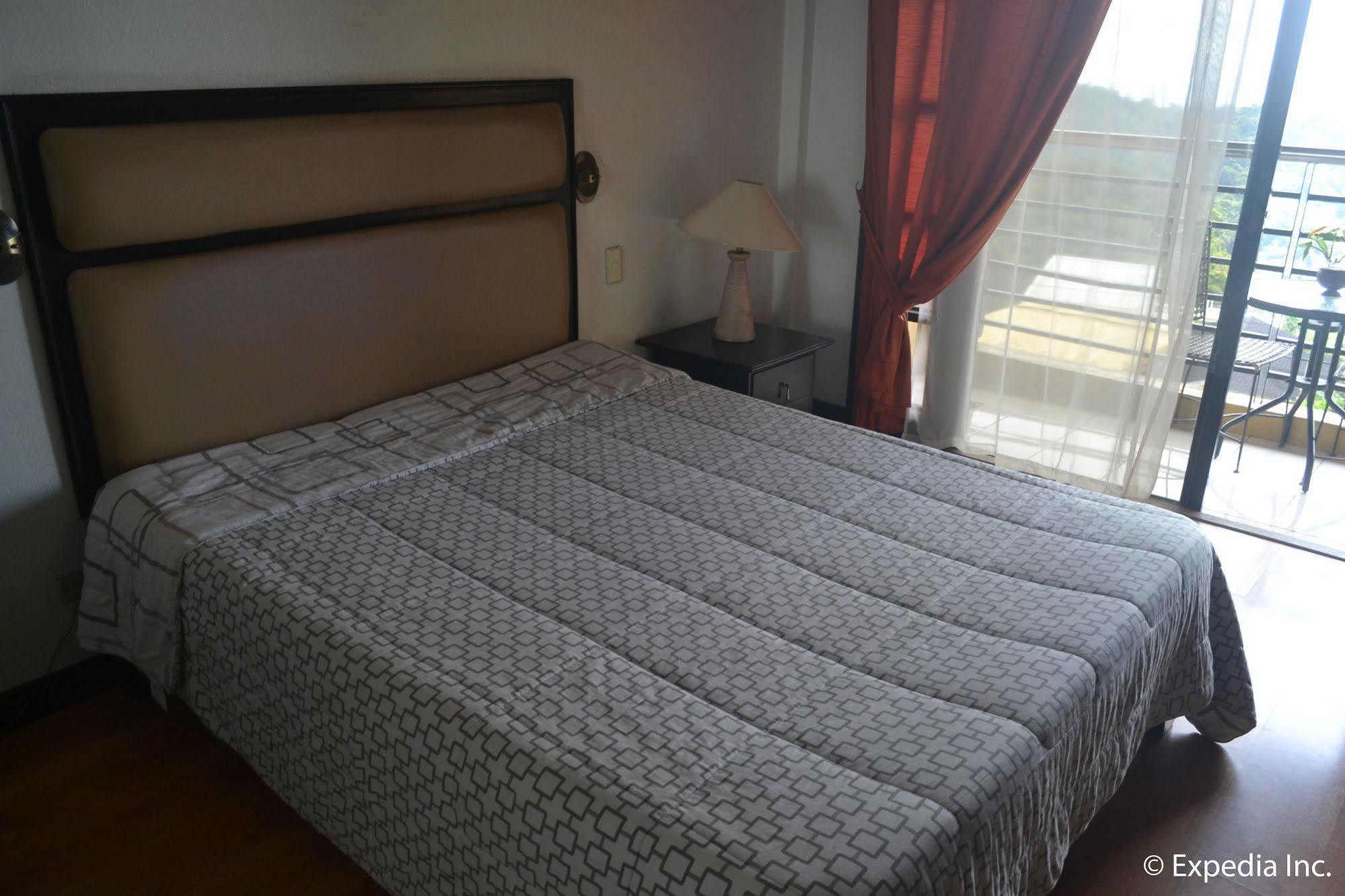 Tagaytay Econo Hotel Tagaytay City Екстер'єр фото