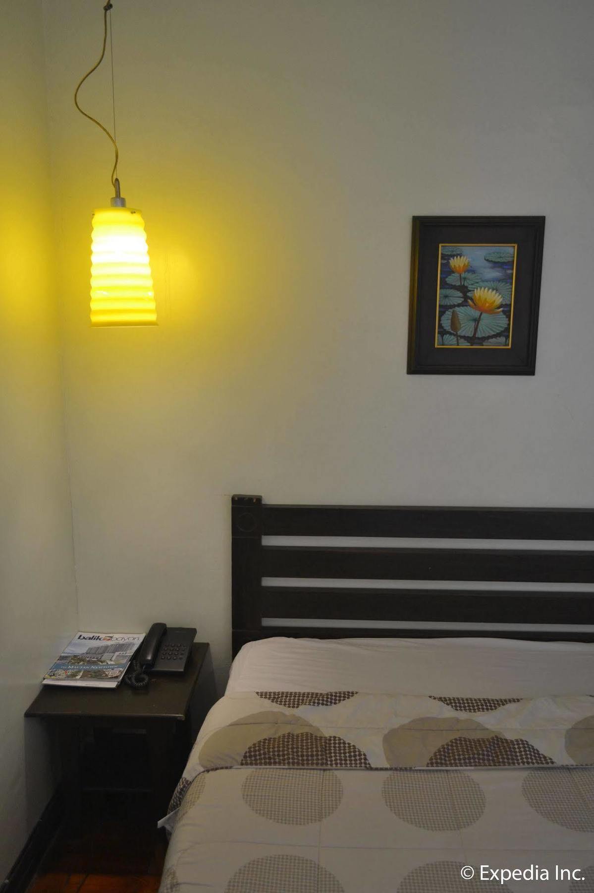 Tagaytay Econo Hotel Tagaytay City Екстер'єр фото