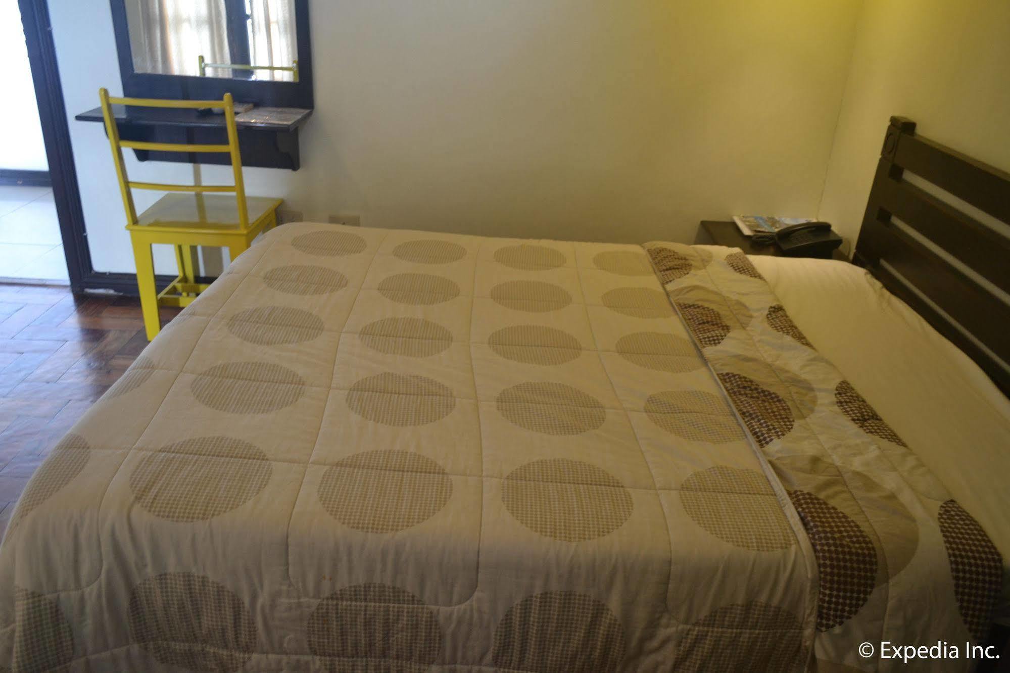 Tagaytay Econo Hotel Tagaytay City Екстер'єр фото