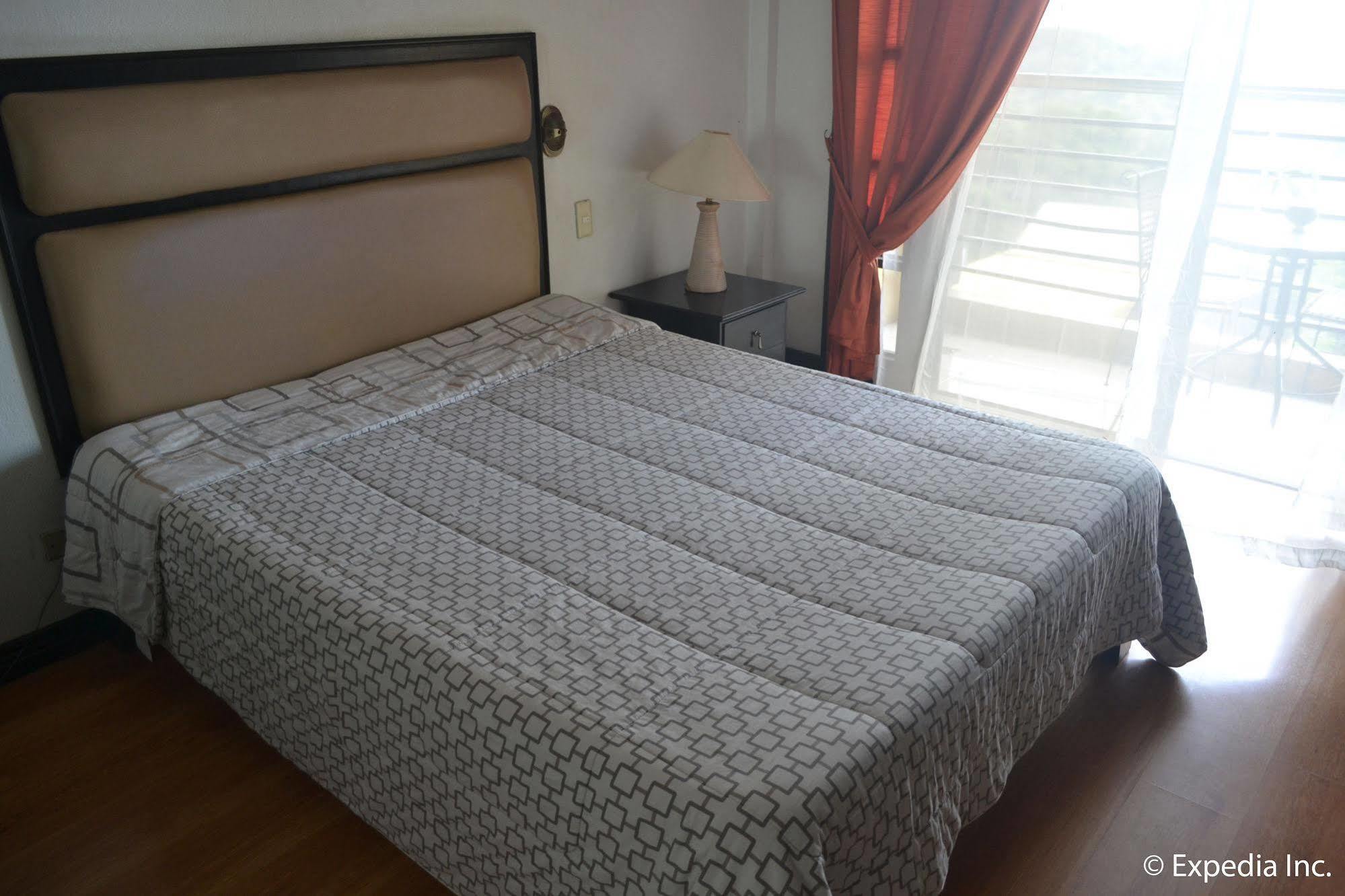 Tagaytay Econo Hotel Tagaytay City Екстер'єр фото